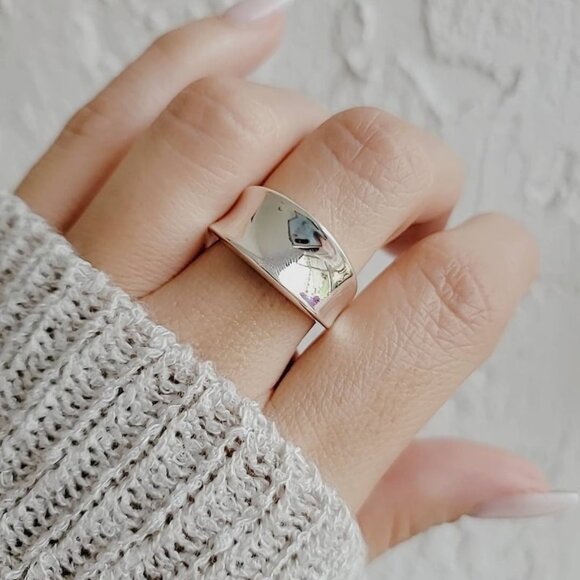 Concave Ring - Solid Sterling Silver Ring - 925 Stamped, Boho Chic, Bali, - Picture 1 of 9